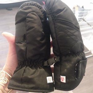 Girls mittens outdoors
